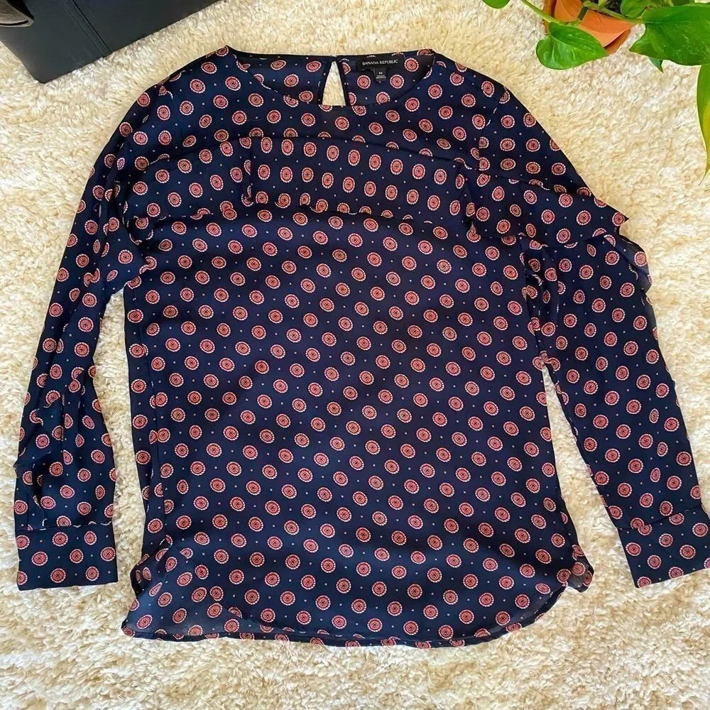 Banana Republic Women’s Ruffle Sleeve Blouse
